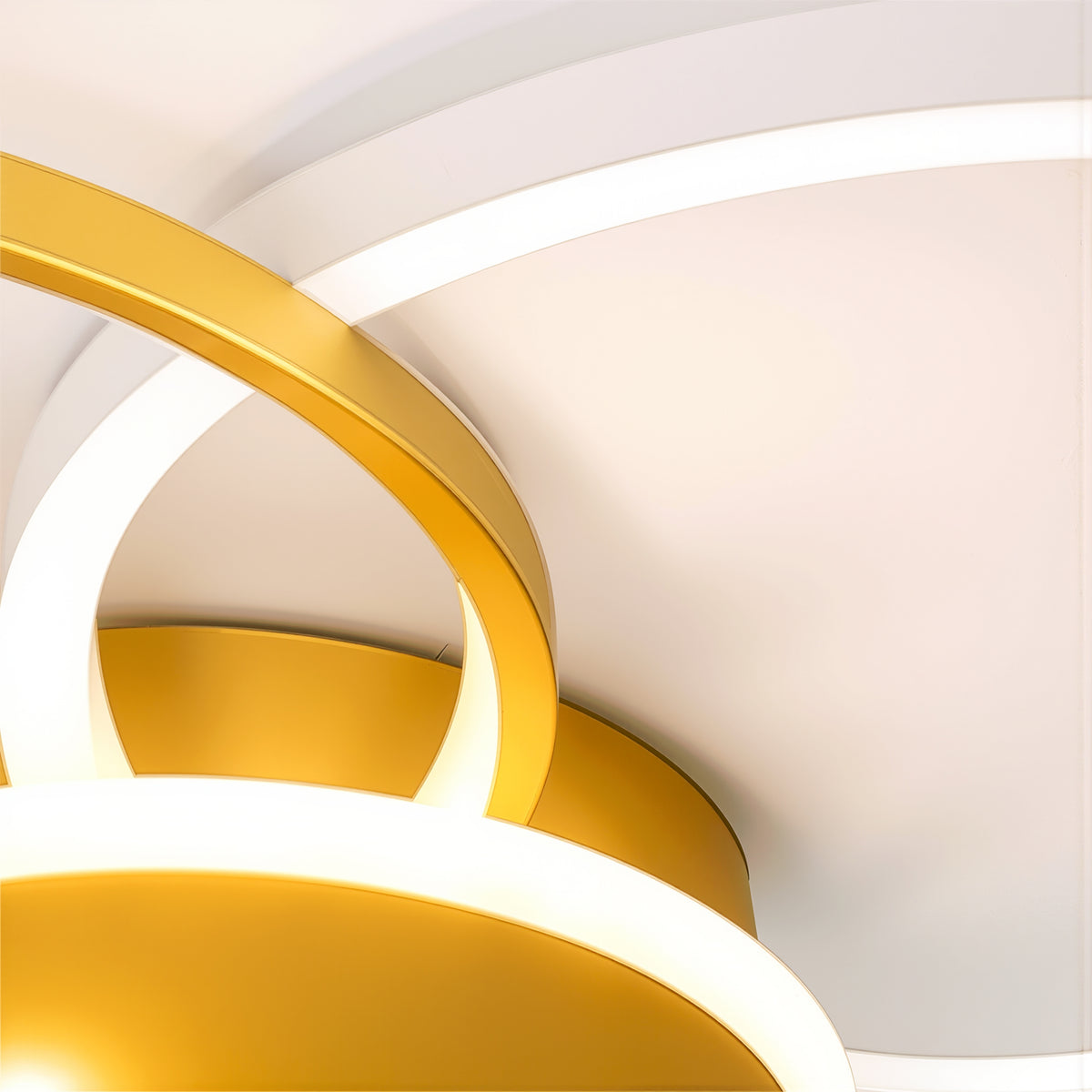 Πολυέλαιος LED με τηλεχειριστήριο KILLIAN 80W, 4 κύκλοι, κρύο/θερμό/ουδέτερο φως, ρυθμιζόμενο, χρυσοί πολυέλαιοι LED με τηλεχειριστήριο Προεπιλεγμένος τίτλος Alessandro Design