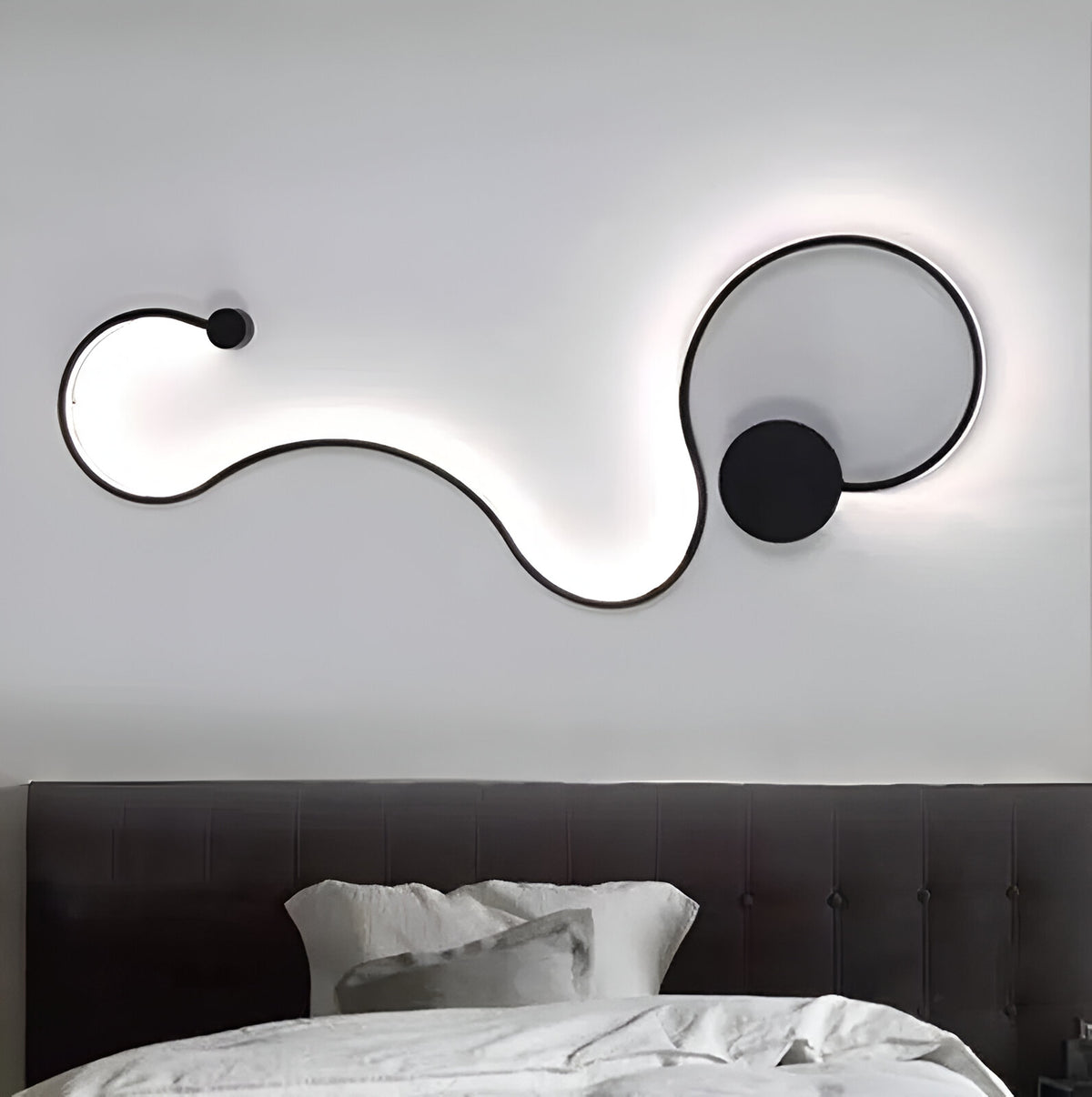 Επιτοίχιο φωτιστικό LED Delilah 36W Διακοσμητικό Κρύο/Ζεστό/Ουδέτερο φως από μέταλλο και μαύρη σιλικόνη Φωτιστικά εσωτερικού χώρου Προεπιλεγμένος τίτλος Alessandro Design