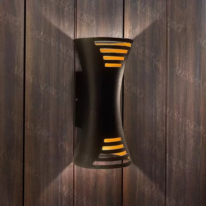 Brycen Φωτιστικό τοίχου LED εξωτερικού χώρου 10W Χρυσό Μαύρο Φωτιστικό τοίχου εξωτερικού χώρου Προεπιλεγμένος τίτλος Alessandro Design